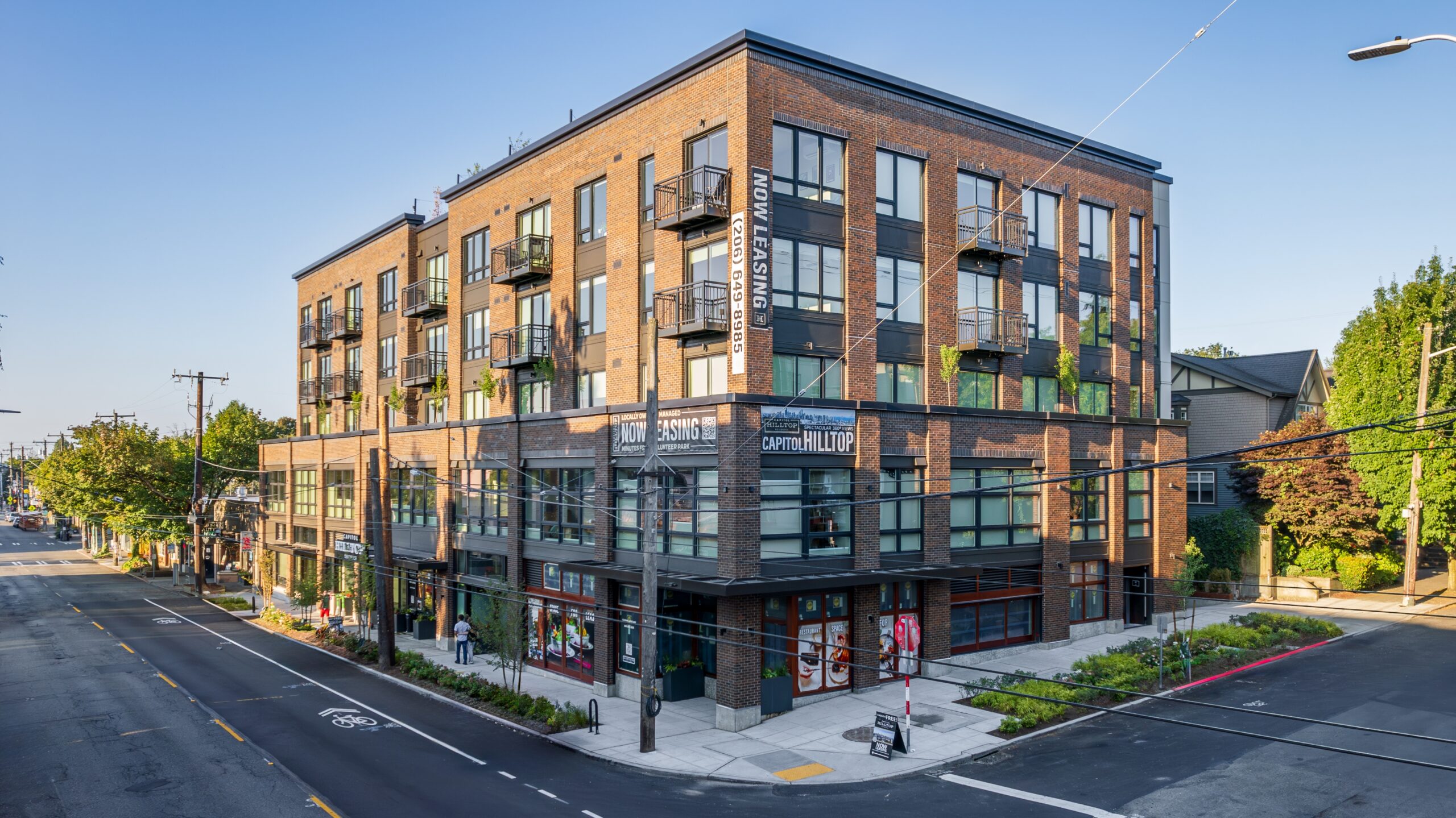 Capitol Hilltop Apartments Exterior Street-View Photo